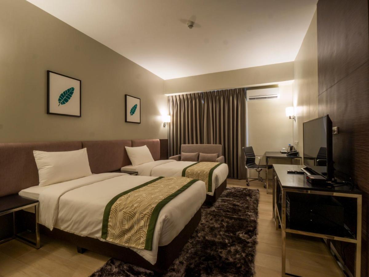 Sequoia Hotel Manila Bay Paranaque City Exterior foto